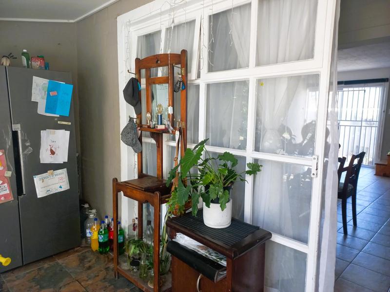 4 Bedroom Property for Sale in Guldenland Western Cape